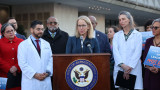 Kelly hosts a press conference with Democratic doctors