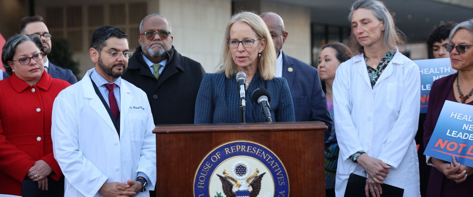 Kelly hosts a press conference with Democratic doctors